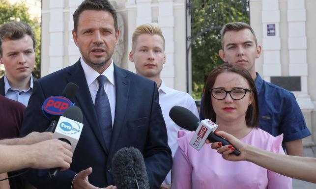 Komentarze Nowa Akcja Pis Uderza W Ludzi Trzaskowskiego Będziemy