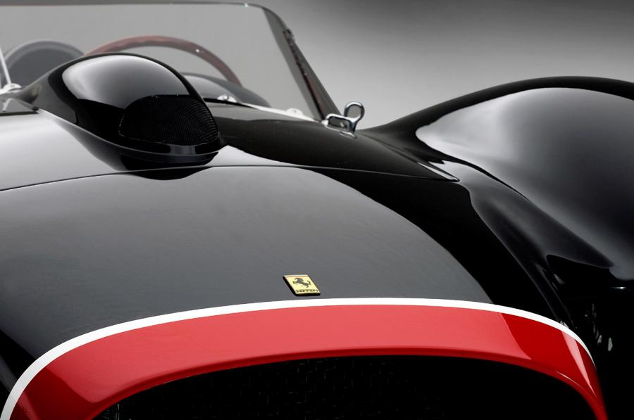 Ferrari model 250 Testa Rossa z 1957 roku sprzedano na aukcji za rekordową cenę 9 milionów euro.