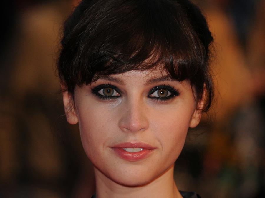 7. Felicity Jones – gwiazda serialu "Niefortunna Czarownica", a ostatnio filmu "Like Crazy"