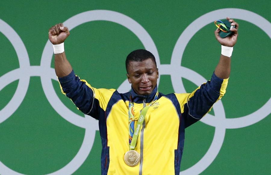 Oscar Figueroa płakał jak bóbr. Siedem miesięcy po operacji kręgosłupa został mistrzem olimpijskim